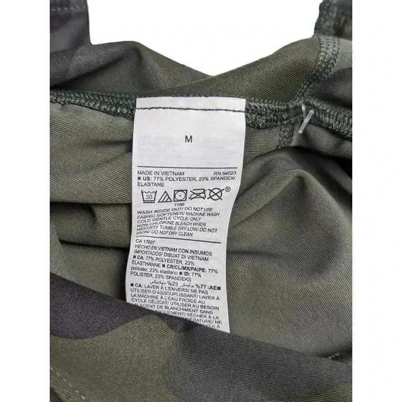 New Old Navy Green Camo Powersoft Jogger Crop Pants High Rise Go Dry Size M - Picture 7 of 8